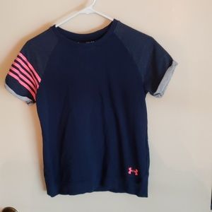 Under Armor top